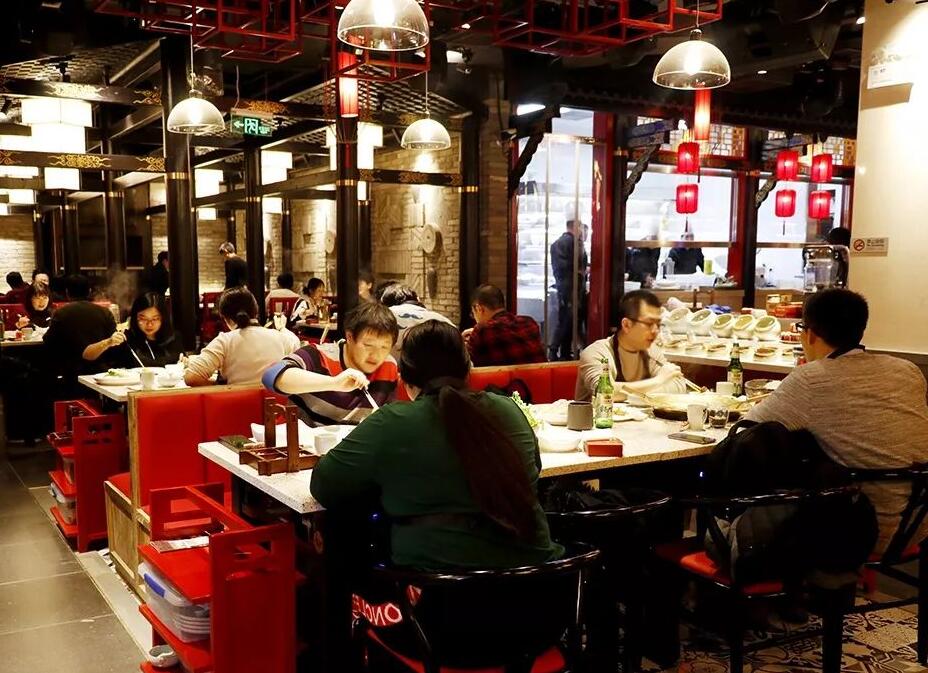 新開的四川火鍋店沒人光顧？這樣擺盤人氣高漲！