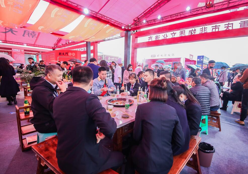 鳳城開(kāi)火鍋加盟店，如何培養(yǎng)營(yíng)銷(xiāo)意識(shí)？