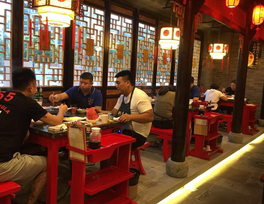 巫溪開(kāi)火鍋加盟店，有哪些開(kāi)店門(mén)檻？